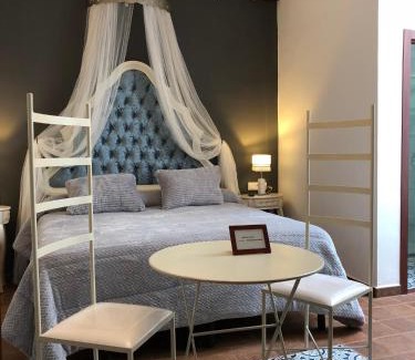 Almagro Hotel | Highly Rated Retreat at Retiro del Teatro Almagro