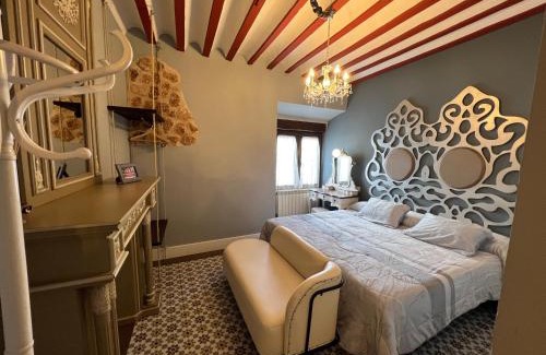Almagro Hotel | Highly Rated Retreat at Retiro del Teatro Almagro