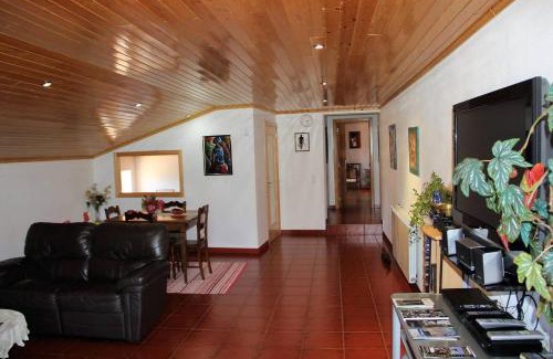 Moitas House | Pet-Friendly Retreat at Casa Nobre SERRA DA ESTRELA