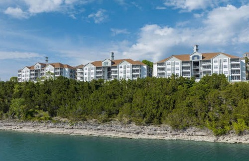 Hollister Resort | Relax and Unwind at Westgate Branson Lakes Resort