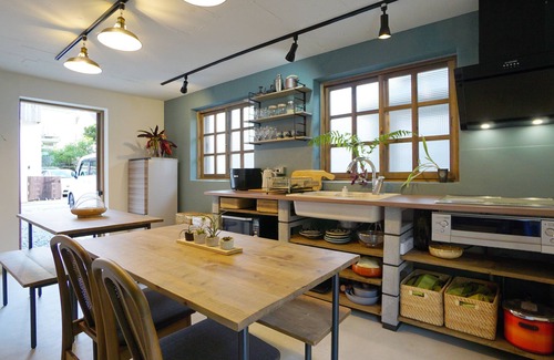 Okinawa House | Discover a Cozy Inn with Ocean Views, 3 Minutes to the Sea