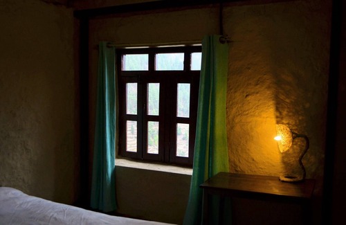 Dhunkharka House | Inviting Retreat at Damaar: Family-Friendly Dining & Breakfast