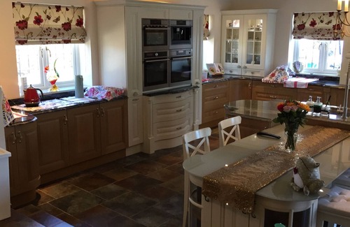 Ayr Bed & Breakfast | Experience Relaxation at The Knowe Auchincruive Estate