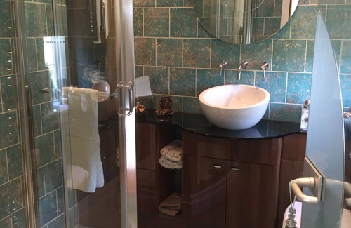 Ayr Bed & Breakfast | Experience Relaxation at The Knowe Auchincruive Estate