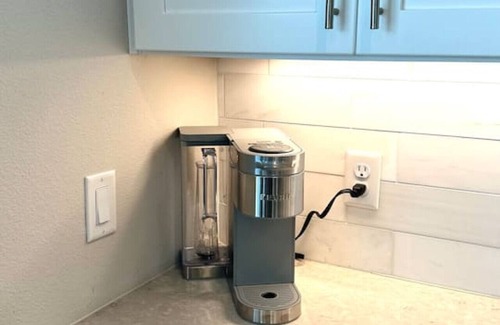 College Station House | Idyllic Retreat at the Estates: Premier Stay Near Campus