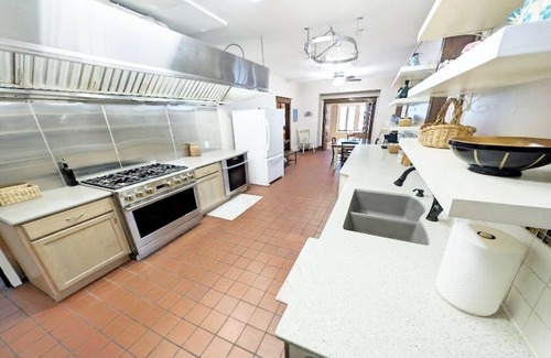 Somers Point House | Retreat by the Bay Sleeps 10!
