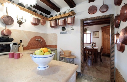 Chies House | Charming Holiday Home with Garden and Pet-Friendly Perks