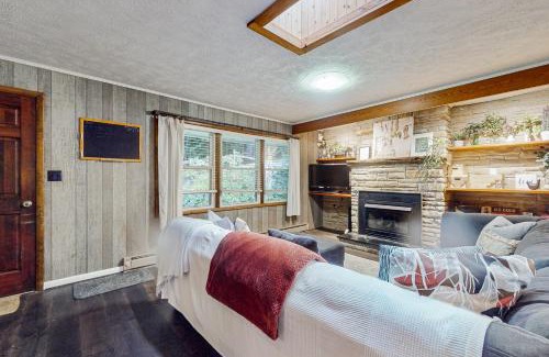 Foscoe House | Retreat in the Trees