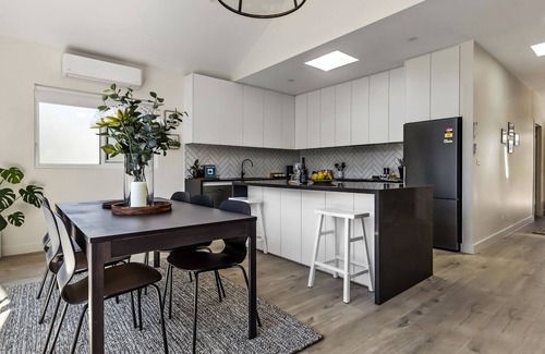 Hepburn Springs House | Retreat on Church - 5 bedroom, 5 bathroom haven
