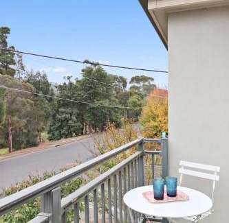 Newtown House | Escape to Gairloch: A Family-Friendly Geelong Retreat