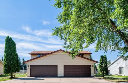 Appleton House | Family-Friendly Retreat on Ridgeview - Pet and Child Welcome