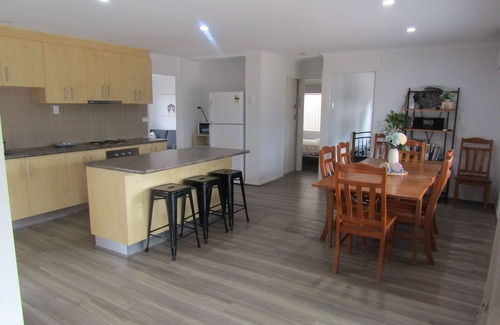 Port Vincent House | Retreat on Talbot: Walk to Shops, Pub & Beach Access