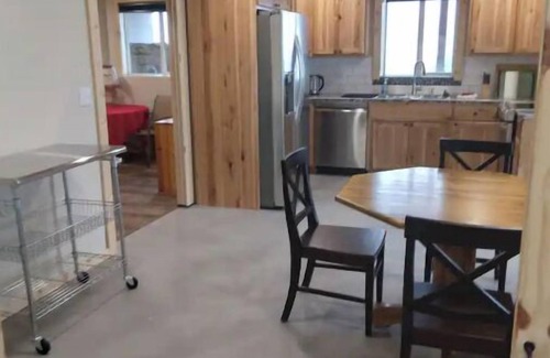 Harvard Apartment | Ideal Retreat Suite at Princeton Highlands with Breakfast Included