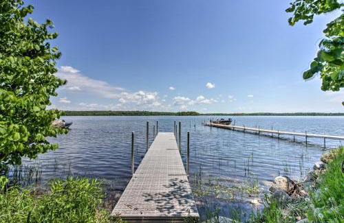 Puposky House | Relaxing Retreat with Lake Access & Private Boat Dock