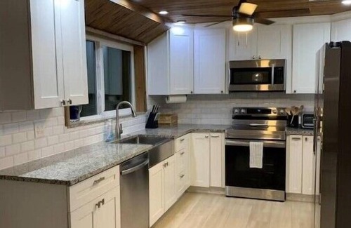 Boynton Beach Villa | Relaxing Retreat with Salt Water Pool & Spa - Top Rated!