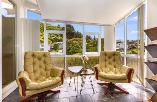 Whitby House | Inviting 4 Bedroom Retro Home in a Serene Setting