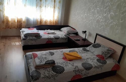 Malko Tarnovo Apartment | Cozy Retro Apartment - Family Friendly and Highly Rated Stay
