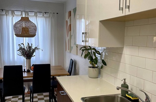 Kitsilano Apartment | Retro Apartment in Central Kitsilano, Steps from the Beach