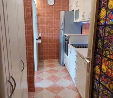 Zvezdara Apartment | Cozy Retro Apartment - Child-Friendly & Guest Rated 9.8