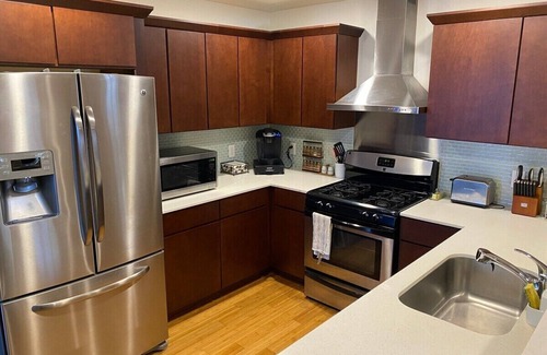 Blackshear-Prospect Hill House | Retro Cowyboy Villa in the Heart of Austin