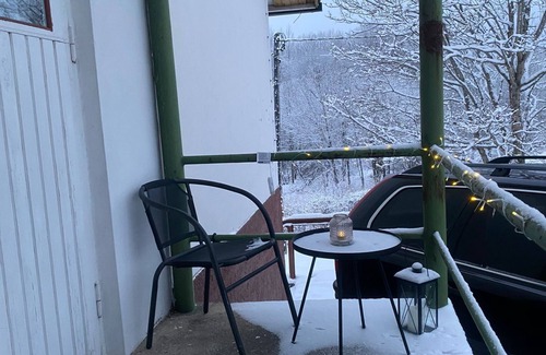 Lieto Apartment | Retro Hideaway 40 min from Turku