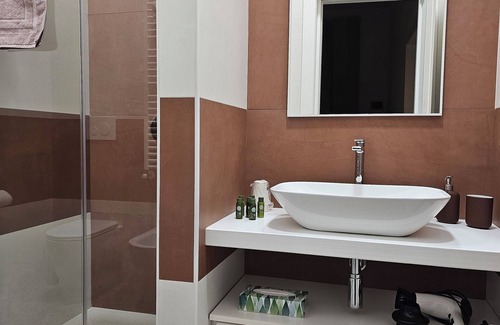 Sava House | Retro Holiday Home with Spa & Hot Tub for Family Fun