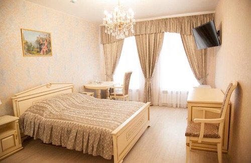 Murom Hotel | Stylish Retro-Hotel Kupecheskyi Dvor with Breakfast Included
