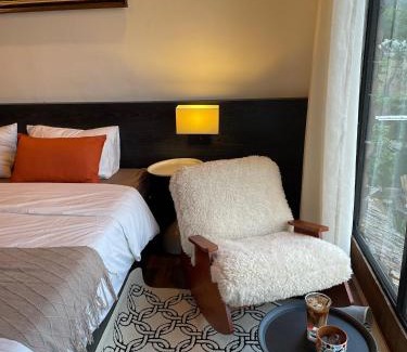 Moc Chau Hotel | Retro House Mộc Châu: Guest Rated 10/10 with Cozy Amenities