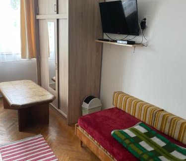 Malyi Hotel | Charming Retro Motel Mályi with Oceanfront Views & More