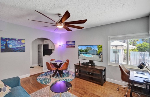 Victoria Park Apartment | Experience Retro Oasis by Las Olas: Oceanfront Bliss Awaits