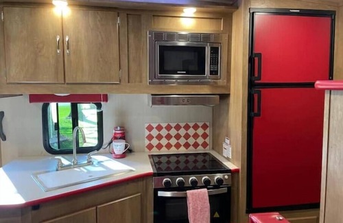 Ocala House | Retro Style Camper with Ocean View in a Peaceful Area