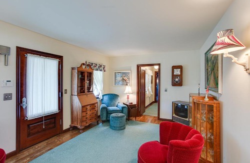 West End House | Retro-Style Home in Ruston - Rated 10/10 & Family Friendly!