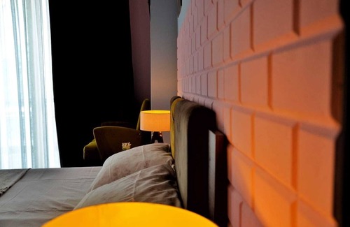 Pendik Cabin | Budget-Friendly Retro Suites with Spa and Breakfast Options