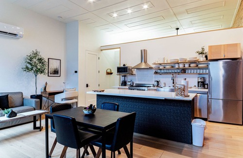 Grand Forks Apartment | Retro Vibe, downtown Grand Forks