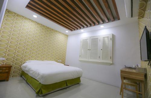 Yuli House | Budget-Friendly Return Home B&B with Family & Pet Amenities