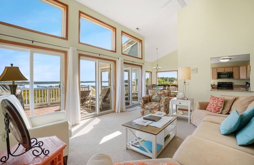 Chincoteague House | Waterfront Retreat with Boat Dock & Family-Friendly Amenities