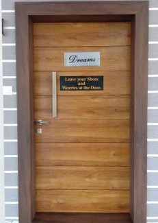 Tonse West Apartment | Beachfront Getaway at Reunion Ocean Manor - Pet Friendly Stay