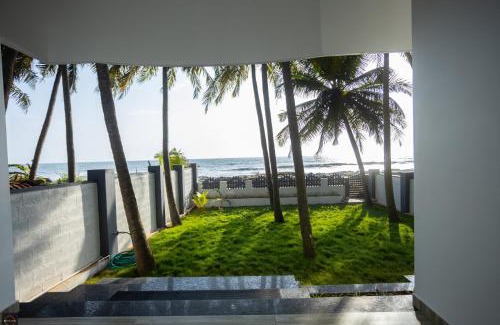 Tonse West Apartment | Beachfront Getaway at Reunion Ocean Manor - Pet Friendly Stay