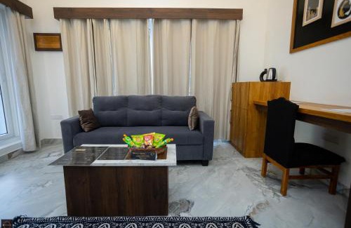 Tonse West Apartment | Beachfront Getaway at Reunion Ocean Manor - Pet Friendly Stay