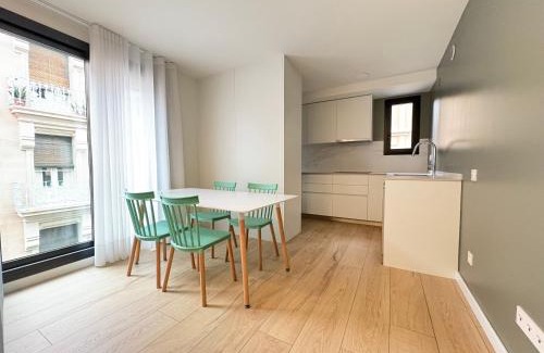 Reus Apartment | Stylish Apartment in the Heart of Reus - Pet & Child Friendly