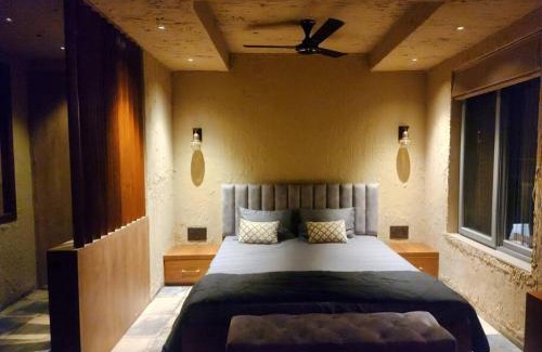 Kolhapur Apartment | Budget-Friendly Revanta Studio Flat - Guest Rated 9.6/10