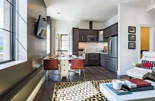 Revelstoke Condo | Prime Location in Revelstoke - Rated 9.8/10 by Guests