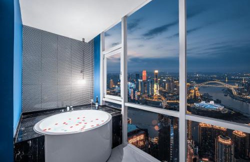 Yuzhong Hotel | ReVia Skyline River View Hotel Chongging