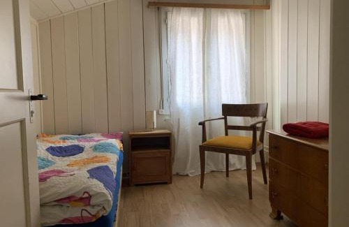 Netstal Apartment | Artistic Retreat at Revier Grosi's - Ideal for Families