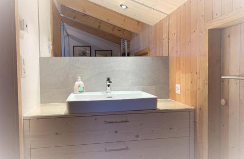 Braunwald House | Experience Family-Friendly Comfort at Revier Sytli im Höcheli