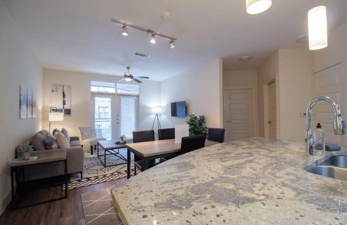 Houston Apartment | Revive Tanglewood | 2BR Retreat in Uptown Houston