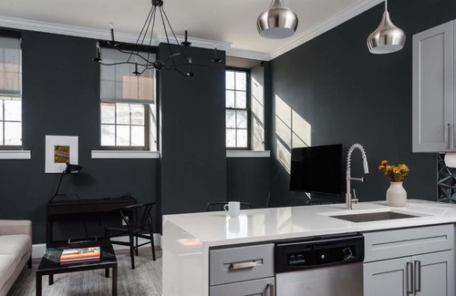 Lafayette Square Apartment | Cozy LF Square 1BR with Rooftop & Pet-Friendly Amenities