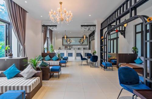 Dong Hoi Hotel | Relax at Rex Quang Binh Hotel: 4-Star with Spa & Pool