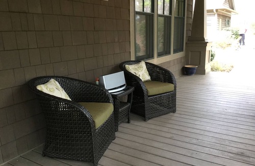 Lake Oconee Cottage | Reynolds Lake Oconee Cottage, 2 Miles from the Ritz Carlton.