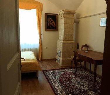 Malecnik Bed & Breakfast | Experience Rezidenca Sv. Peter: Family-Friendly Retreat